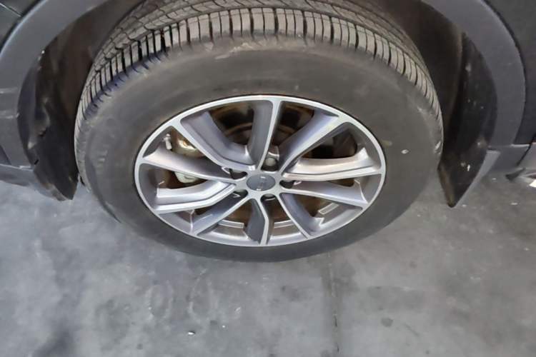 Used Geely Auto Emgrand X7 Sport 2021 Million Edition 1.8TD DCT Two-Wheel Drive Comfort Model Left Front Wheel Hub