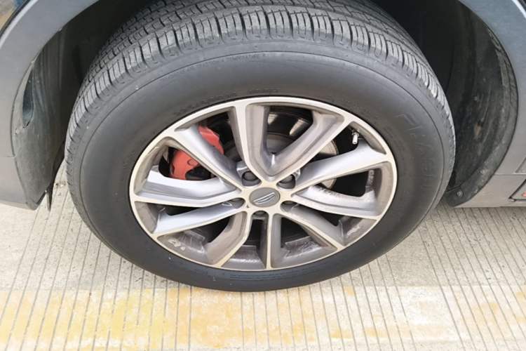 Used Geely Auto Emgrand X7 Sport 2021 1.8TD DCT Two-Wheel Drive Asian Games Edition Left Front Wheel Hub