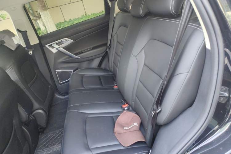 Used Geely Auto Emgrand X7 Sport 2021 1.8TD DCT Two-Wheel Drive Asian Games Comfort Edition Left Rear Seat