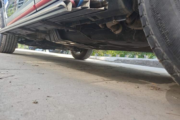 Used Geely Auto Emgrand X7 Sport 2021 1.8TD DCT Two-Wheel Drive Asian Games Edition Left Side Sill