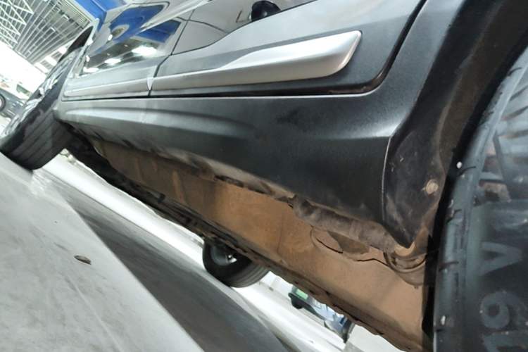 Used Geely Auto Emgrand X7 Sport 2021 1.8TD DCT Two-Wheel Drive Asian Games Comfort Edition Left Side Sill