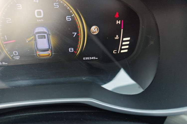 Used Geely Auto Emgrand X7 Sport 2021 Million Edition 1.8TD Manual Two-Wheel Drive Comfort Model Odometer Close Up