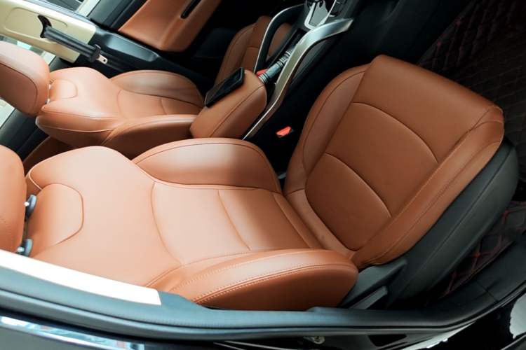 Used Geely Auto Emgrand X7 Sport 2021 1.8TD DCT Two-Wheel Drive Asian Games Edition Right Front Seat