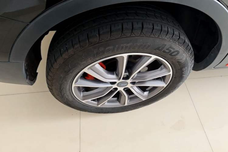 Used Geely Auto Emgrand X7 Sport 2021 1.8TD DCT Two-Wheel Drive Asian Games Edition Right Rear Wheel Hub