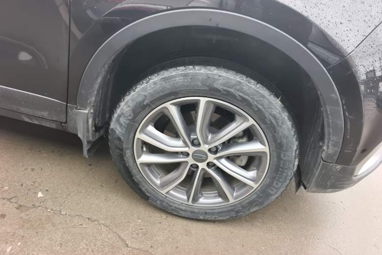 Used Geely Auto Emgrand X7 Sport 2021 Million Edition 1.8TD DCT Two-Wheel Drive Comfort Model Right Rear Wheel Hub