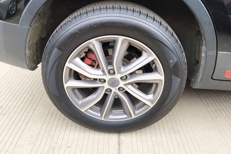 Used Geely Auto Emgrand X7 Sport 2021 1.8TD DCT Two-Wheel Drive Asian Games Edition Right Rear Wheel Hub