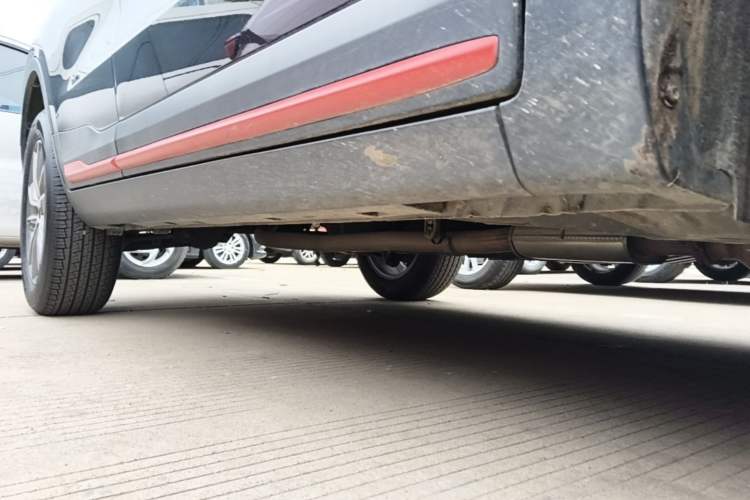 Used Geely Auto Emgrand X7 Sport 2021 1.8TD DCT Two-Wheel Drive Asian Games Edition Right Side Sill