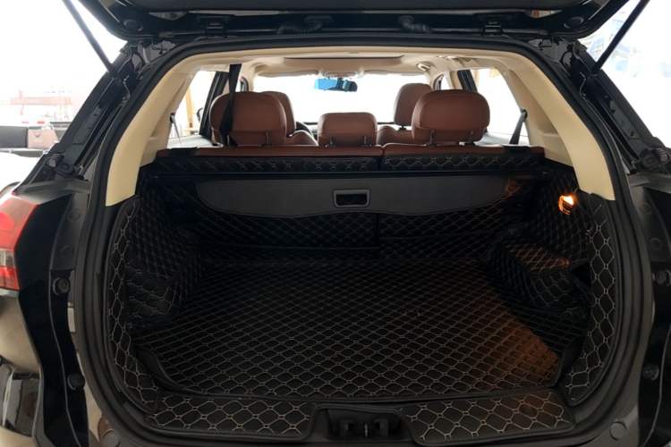Used Geely Auto Emgrand X7 Sport 2021 1.8TD DCT Two-Wheel Drive Asian Games Edition Trunk