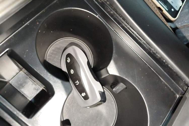 Used Geely Auto Emgrand X7 Sport 2021 1.8TD DCT Two-Wheel Drive Asian Games Comfort Edition Vehicle Key