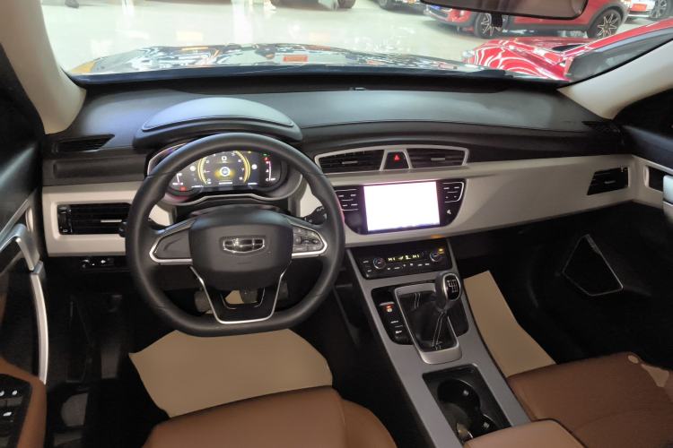 Used Geely Auto Emgrand X7 Sport 2021 1.8TD Manual Two-Wheel Drive Asian Games Edition Center Console