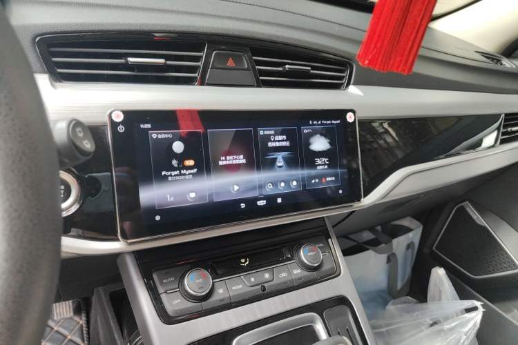 Used Geely Auto Emgrand X7 Sport 2021 Million Edition 1.8TD DCT Two-Wheel Drive Comfort Model Audio And AC Panel