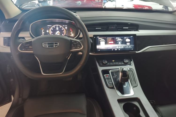 Used Geely Auto Emgrand X7 Sport 2021 1.8TD DCT Two-Wheel Drive Asian Games Comfort Edition Center Console