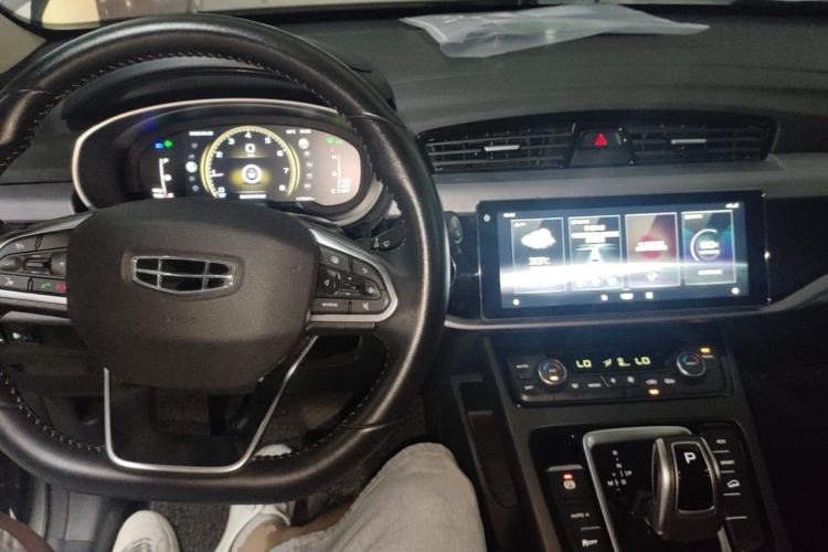 Used Geely Auto Emgrand X7 Sport 2021 1.8TD DCT Two-Wheel Drive Asian Games Edition Center Console
