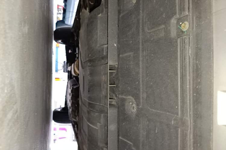 Used Geely Auto Emgrand X7 Sport 2021 Million Edition 1.8TD DCT Two-Wheel Drive Luxury Model Chassis Front