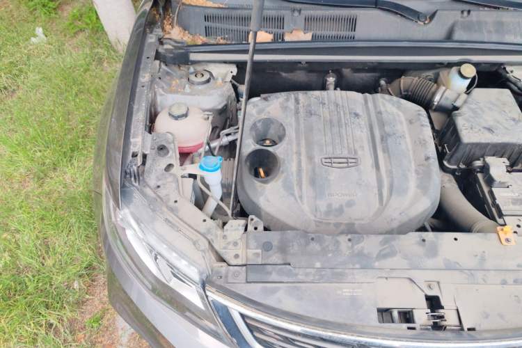 Used Geely Auto Emgrand X7 Sport 2021 Million Edition 1.8TD DCT Two-Wheel Drive Comfort Model Engine Bay Right