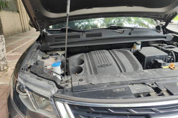 Used Geely Auto Emgrand X7 Sport 2021 Million Edition 1.8TD DCT Two-Wheel Drive Comfort Model Engine Bay Right