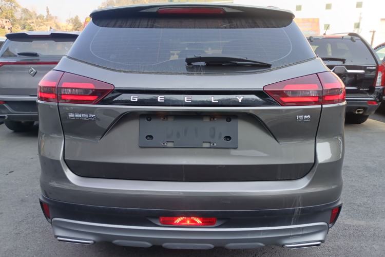 Used Geely Auto Emgrand X7 Sport 2021 Million Edition 1.8TD DCT Two-Wheel Drive Comfort Model Exterior 4
