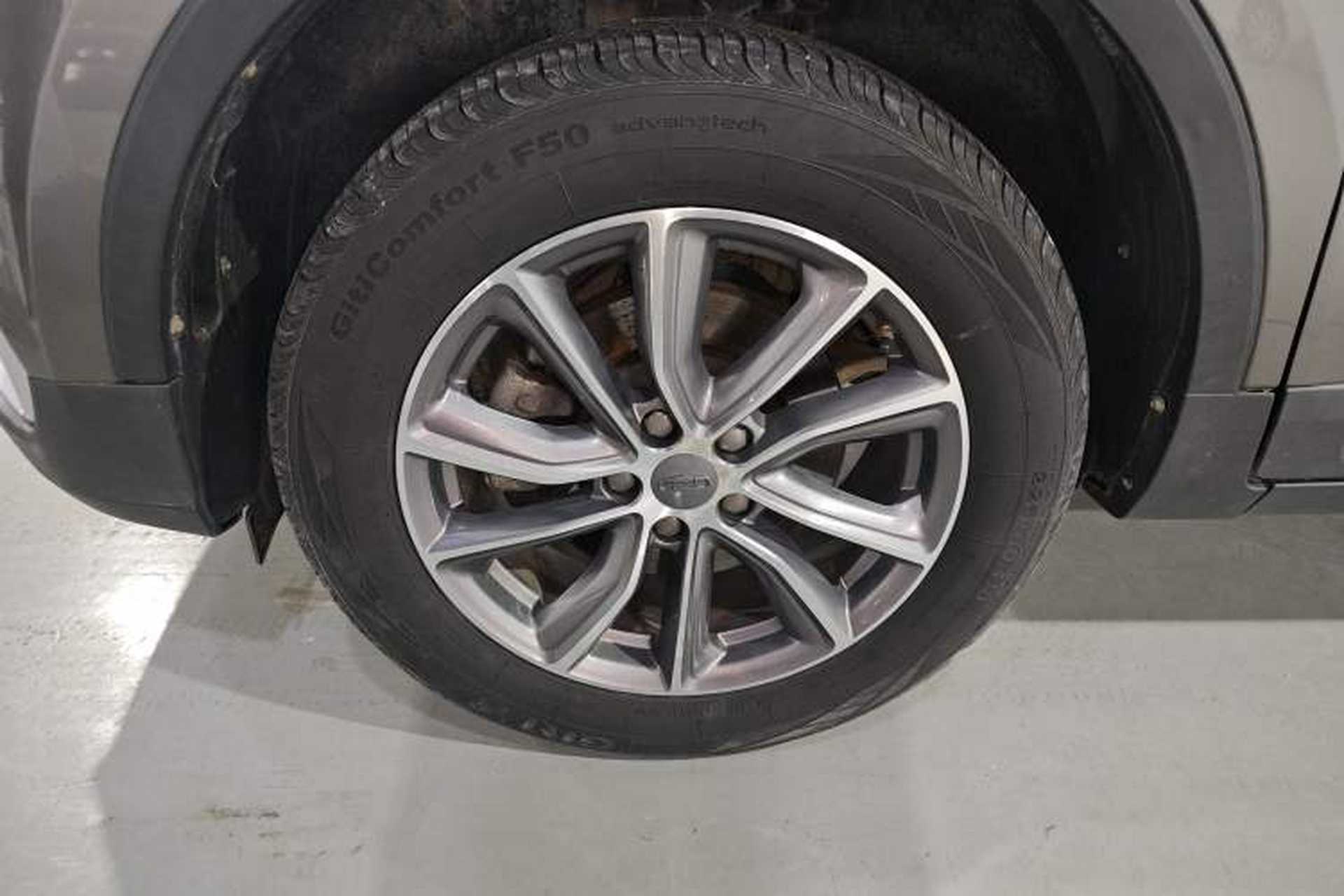 Used Geely Auto Emgrand X7 Sport 2021 Million Edition 1.8TD DCT Two-Wheel Drive Luxury Model Exterior 4