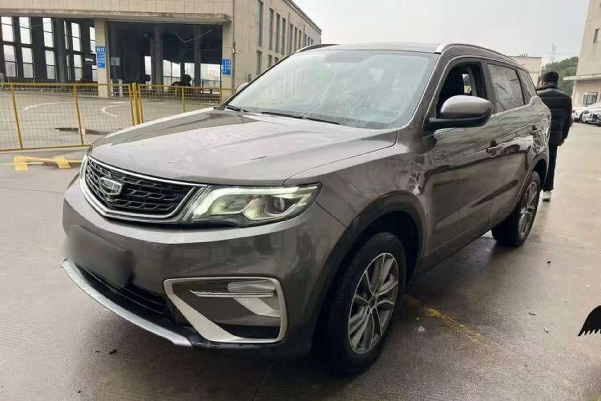 Used Geely Auto Emgrand X7 Sport 2021 Million Edition 1.8TD DCT Two-Wheel Drive Luxury Model Front Left 45 Deg