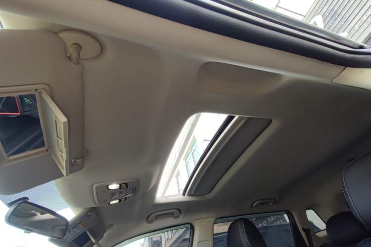 Used Geely Auto Emgrand X7 Sport 2021 Million Edition 1.8TD DCT Two-Wheel Drive Comfort Model Headliner