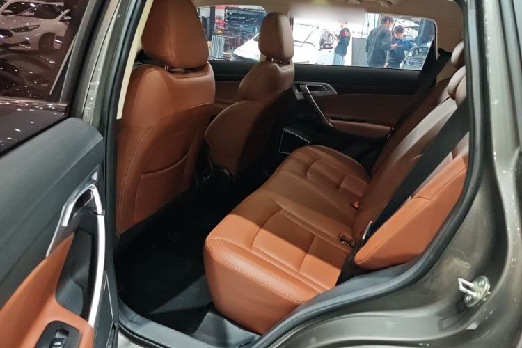Used Geely Auto Emgrand X7 Sport 2021 1.8TD DCT Two-Wheel Drive Asian Games Edition Interior 2
