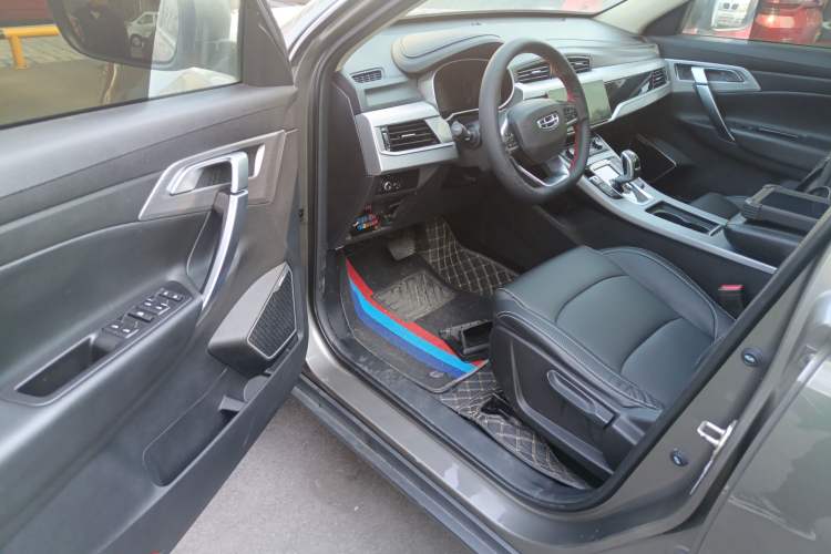 Used Geely Auto Emgrand X7 Sport 2021 Million Edition 1.8TD DCT Two-Wheel Drive Comfort Model Interior 3