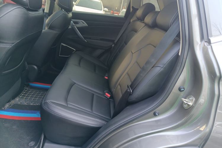 Used Geely Auto Emgrand X7 Sport 2021 Million Edition 1.8TD DCT Two-Wheel Drive Comfort Model Interior 4