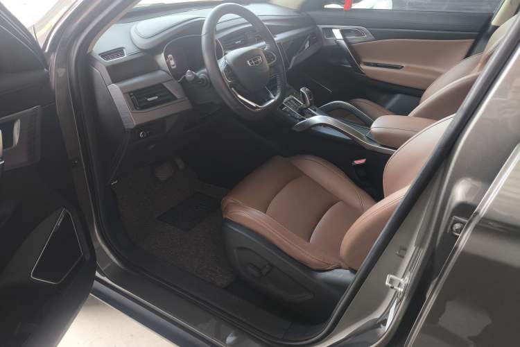 Used Geely Auto Emgrand X7 Sport 2021 1.8TD DCT Two-Wheel Drive Asian Games Edition Interior 4