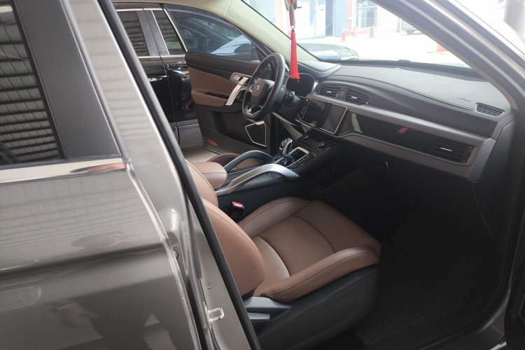 Used Geely Auto Emgrand X7 Sport 2021 1.8TD DCT Two-Wheel Drive Asian Games Edition Interior 7
