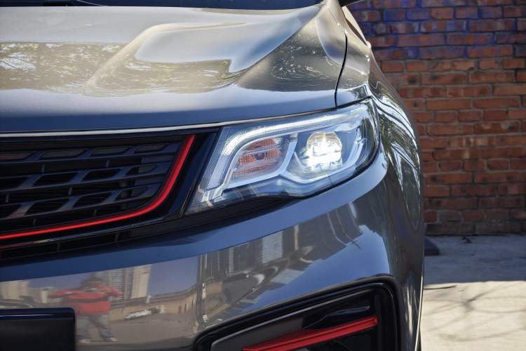 Used Geely Auto Emgrand X7 Sport 2021 1.8TD DCT Two-Wheel Drive Asian Games Edition Left Front Headlight