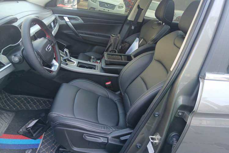 Used Geely Auto Emgrand X7 Sport 2021 Million Edition 1.8TD DCT Two-Wheel Drive Comfort Model Left Front Seat