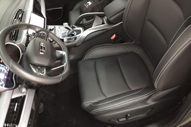 Used Geely Auto Emgrand X7 Sport 2021 Million Edition 1.8TD DCT Two-Wheel Drive Luxury Model Left Front Seat