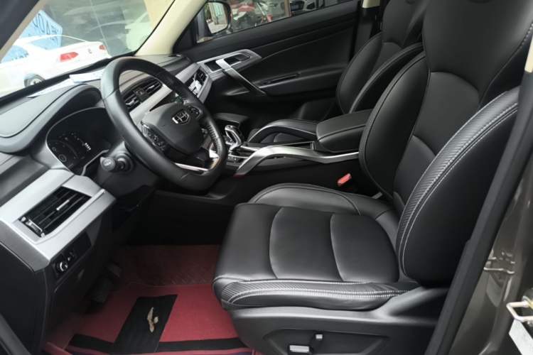 Used Geely Auto Emgrand X7 Sport 2021 Million Edition 1.8TD DCT Two-Wheel Drive Luxury Model Left Front Seat