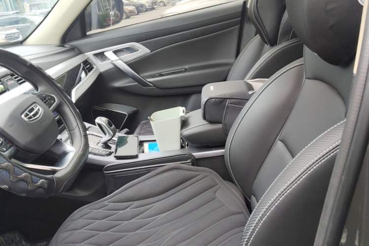 Used Geely Auto Emgrand X7 Sport 2021 Million Edition 1.8TD DCT Two-Wheel Drive Comfort Model Left Front Seat