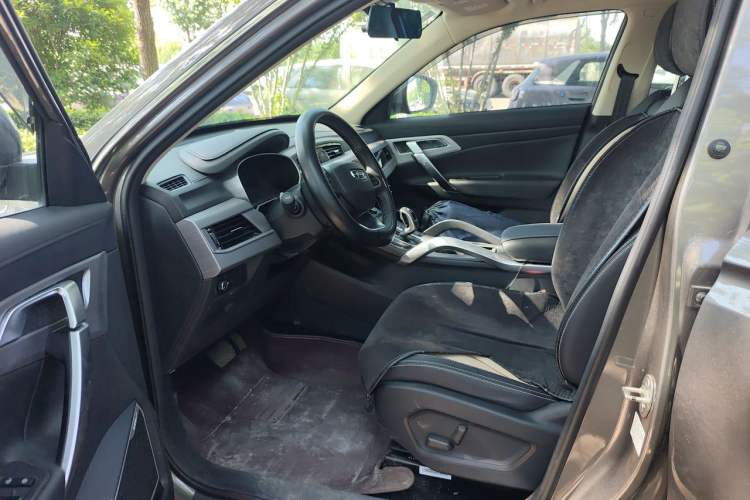 Used Geely Auto Emgrand X7 Sport 2021 Million Edition 1.8TD DCT Two-Wheel Drive Luxury Model Left Front Seat