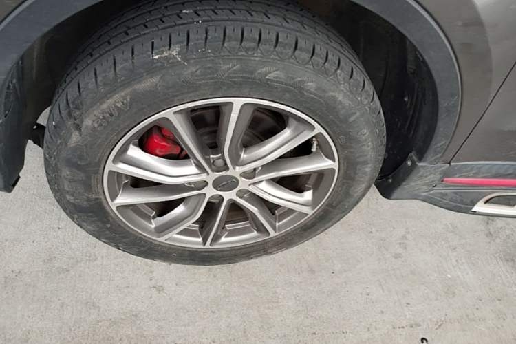 Used Geely Auto Emgrand X7 Sport 2021 1.8TD DCT Two-Wheel Drive Asian Games Edition Left Front Wheel Hub