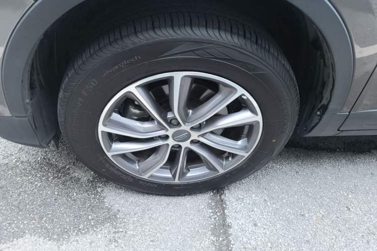 Used Geely Auto Emgrand X7 Sport 2021 Million Edition 1.8TD DCT Two-Wheel Drive Luxury Model Left Front Wheel Hub