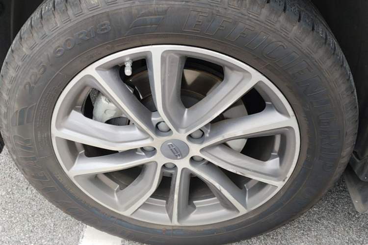 Used Geely Auto Emgrand X7 Sport 2021 Million Edition 1.8TD DCT Two-Wheel Drive Comfort Model Left Front Wheel Hub