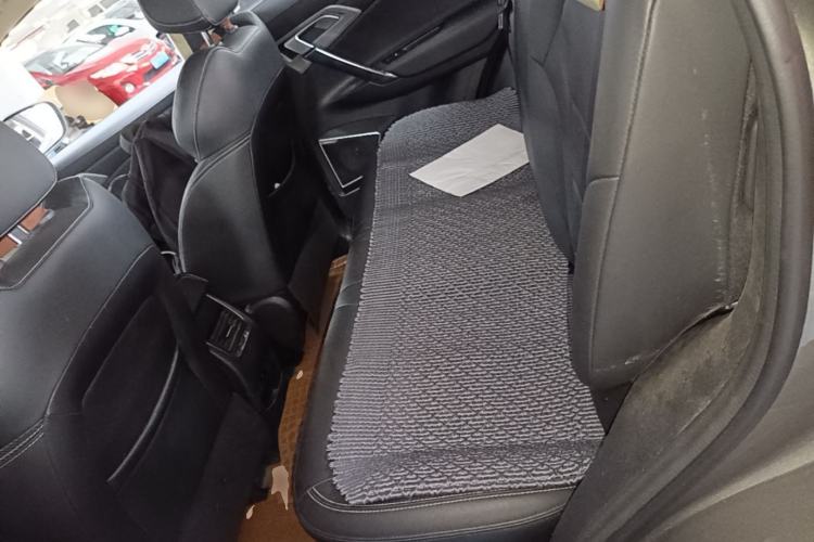 Used Geely Auto Emgrand X7 Sport 2021 Million Edition 1.8TD DCT Two-Wheel Drive Luxury Model Left Rear Seat