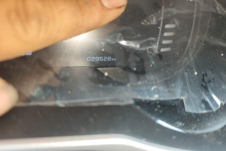 Used Geely Auto Emgrand X7 Sport 2021 1.8TD DCT Two-Wheel Drive Asian Games Comfort Edition Odometer Close Up