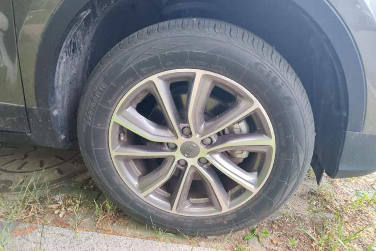 Used Geely Auto Emgrand X7 Sport 2021 Million Edition 1.8TD DCT Two-Wheel Drive Comfort Model Right Front Wheel Hub