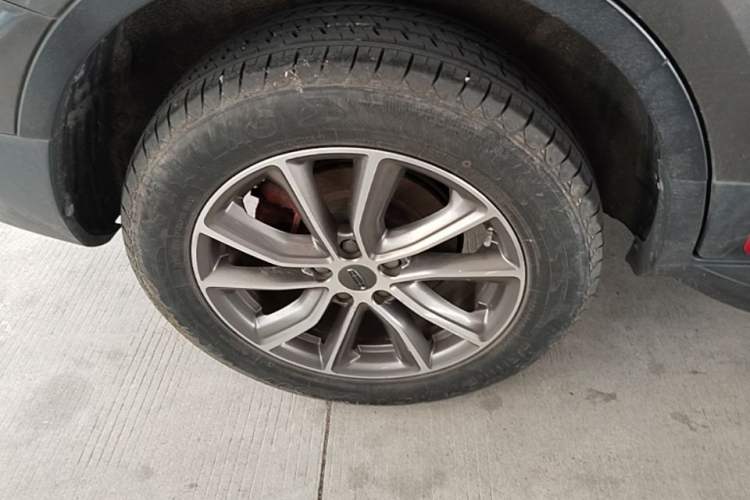 Used Geely Auto Emgrand X7 Sport 2021 1.8TD DCT Two-Wheel Drive Asian Games Edition Right Rear Wheel Hub