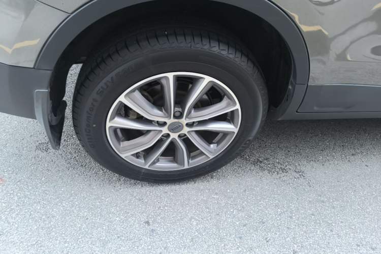 Used Geely Auto Emgrand X7 Sport 2021 Million Edition 1.8TD DCT Two-Wheel Drive Luxury Model Right Rear Wheel Hub
