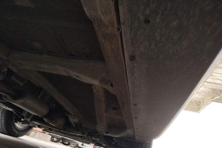 Used Geely Auto Emgrand X7 Sport 2021 1.8TD DCT Two-Wheel Drive Asian Games Edition Right Side Sill