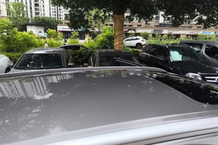 Used Geely Auto Emgrand X7 Sport 2021 Million Edition 1.8TD DCT Two-Wheel Drive Luxury Model Roof