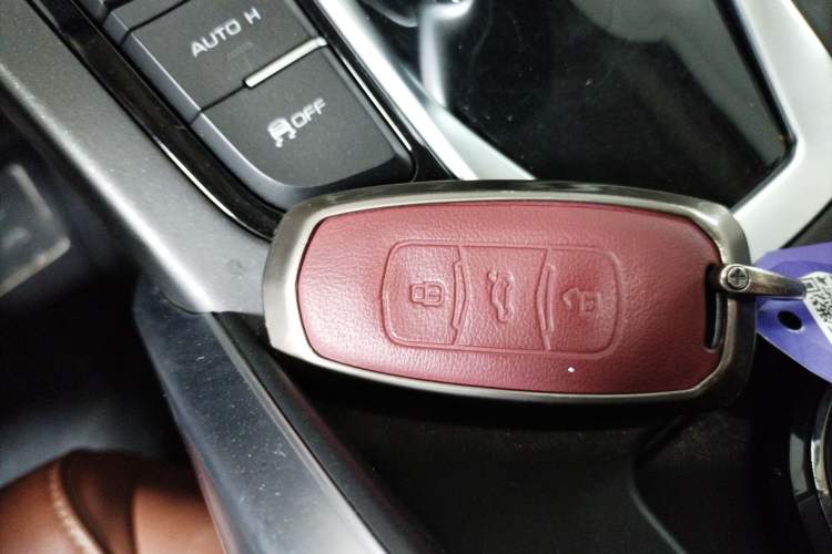 Used Geely Auto Emgrand X7 Sport 2021 1.8TD DCT Two-Wheel Drive Asian Games Edition Vehicle Key