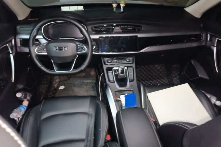 Used Geely Auto Emgrand X7 Sport 2021 Million Edition 1.8TD DCT Two-Wheel Drive Luxury Model Center Console