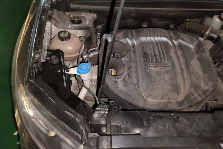 Used Geely Auto Emgrand X7 Sport 2021 Million Edition 1.8TD DCT Two-Wheel Drive Luxury Model Engine Bay Right