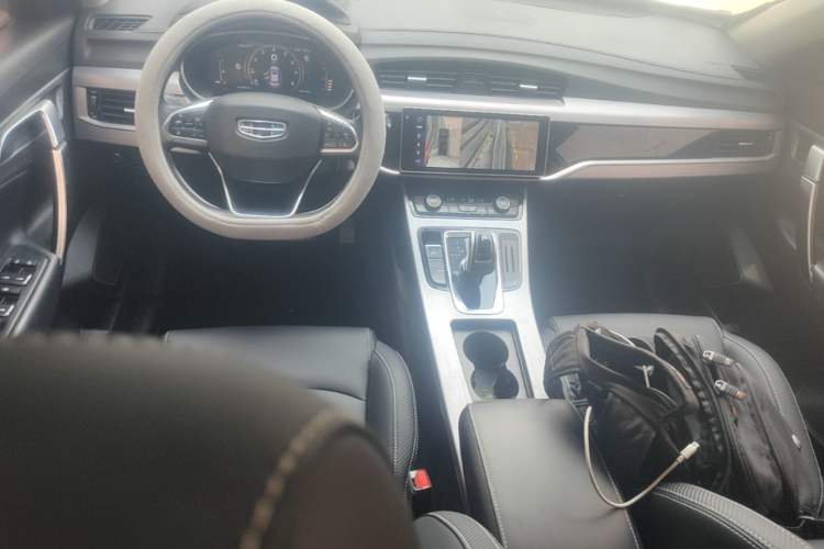 Used Geely Auto Emgrand X7 Sport 2021 1.8TD DCT Two-Wheel Drive Asian Games Comfort Edition Interior 2