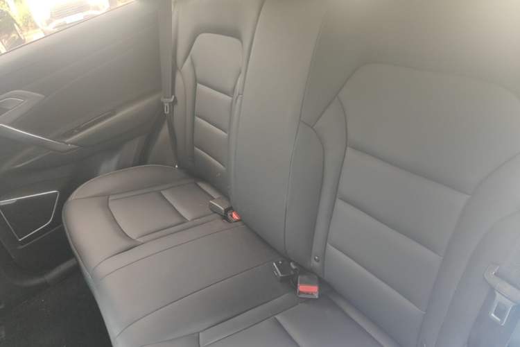Used Geely Auto Emgrand X7 Sport 2021 1.8TD DCT Two-Wheel Drive Asian Games Comfort Edition Interior 4